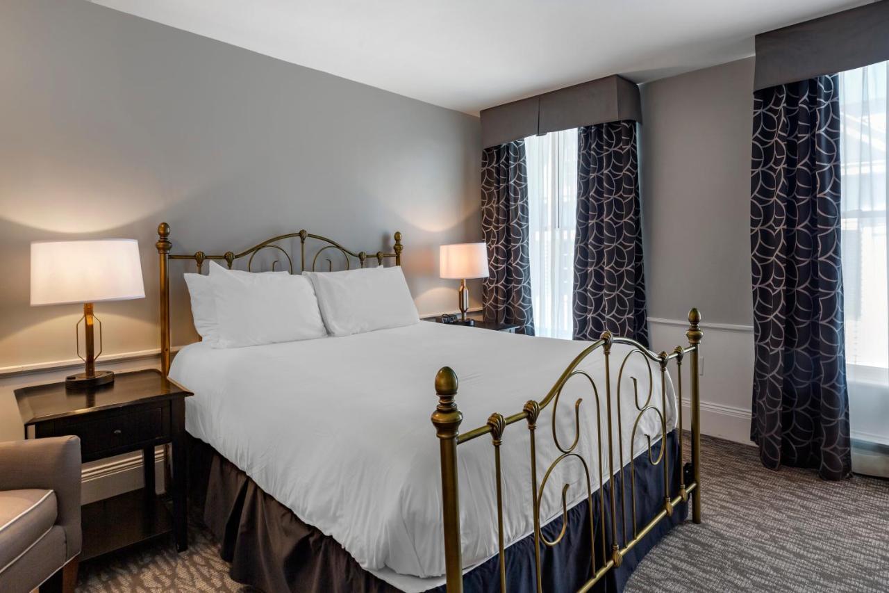Essex Street Inn & Suites, Ascend Hotel Collection ニューベリーポート エクステリア 写真