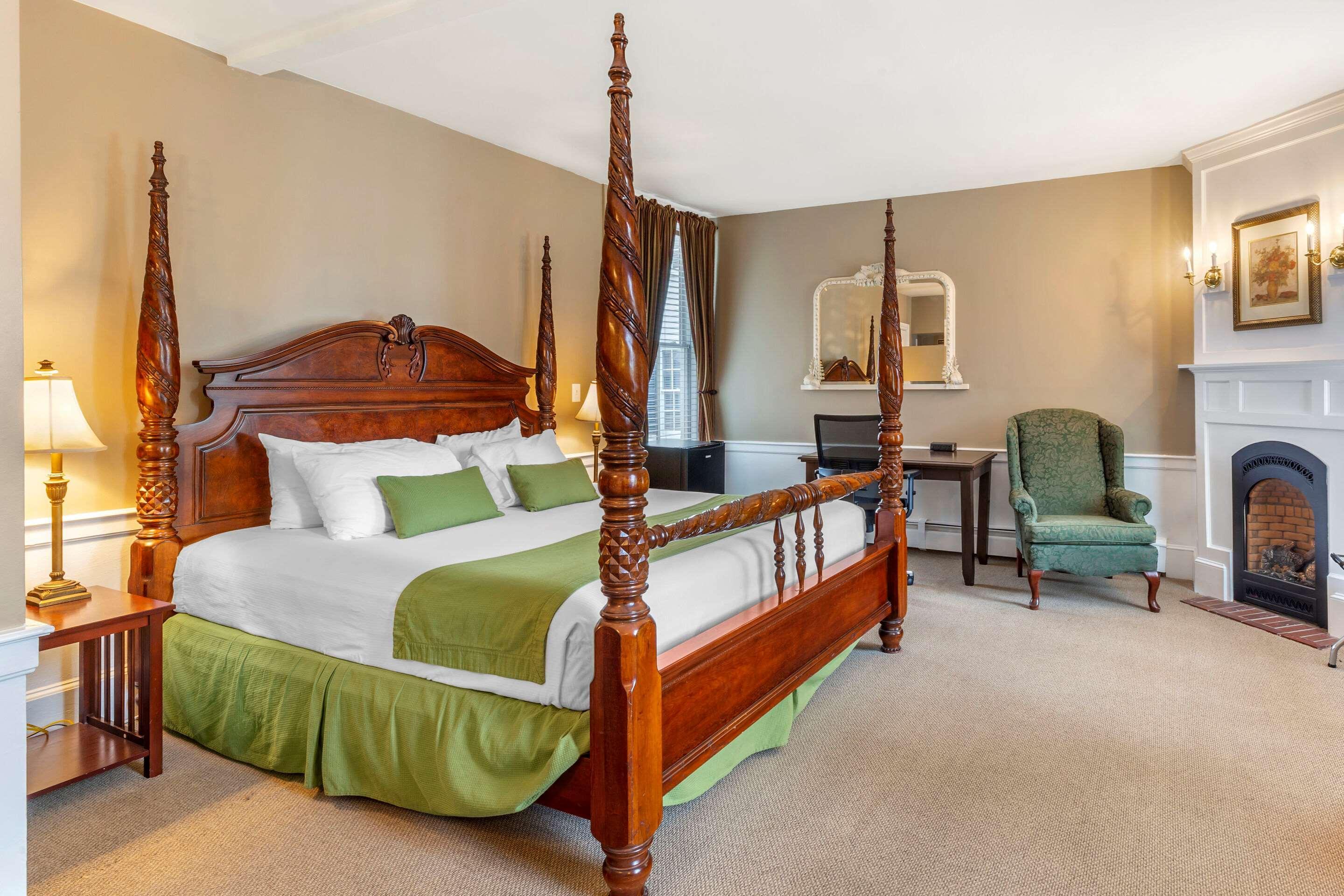 Essex Street Inn & Suites, Ascend Hotel Collection ニューベリーポート エクステリア 写真