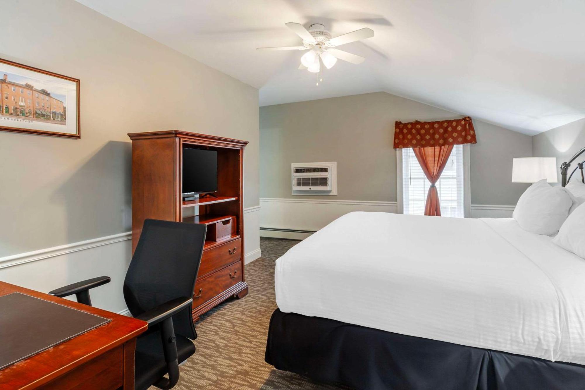 Essex Street Inn & Suites, Ascend Hotel Collection ニューベリーポート エクステリア 写真