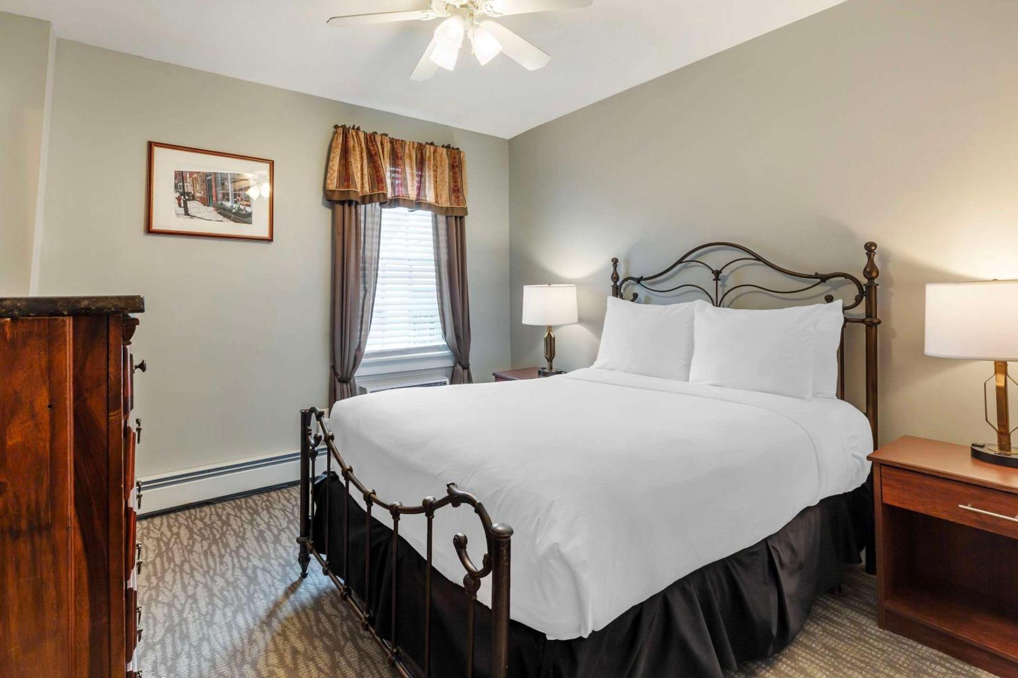 Essex Street Inn & Suites, Ascend Hotel Collection ニューベリーポート エクステリア 写真